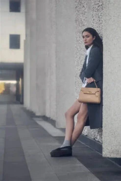 Petit Sac à Main Lancaster "Donna Grace" 531-070 -Mode Sacs Magasin 531 070 GALET PE25 1B