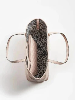 Cabas Guess Vikky Logo All-Over -Mode Sacs Magasin Cabas Guess Vikky Logo All Over Guess 22773038