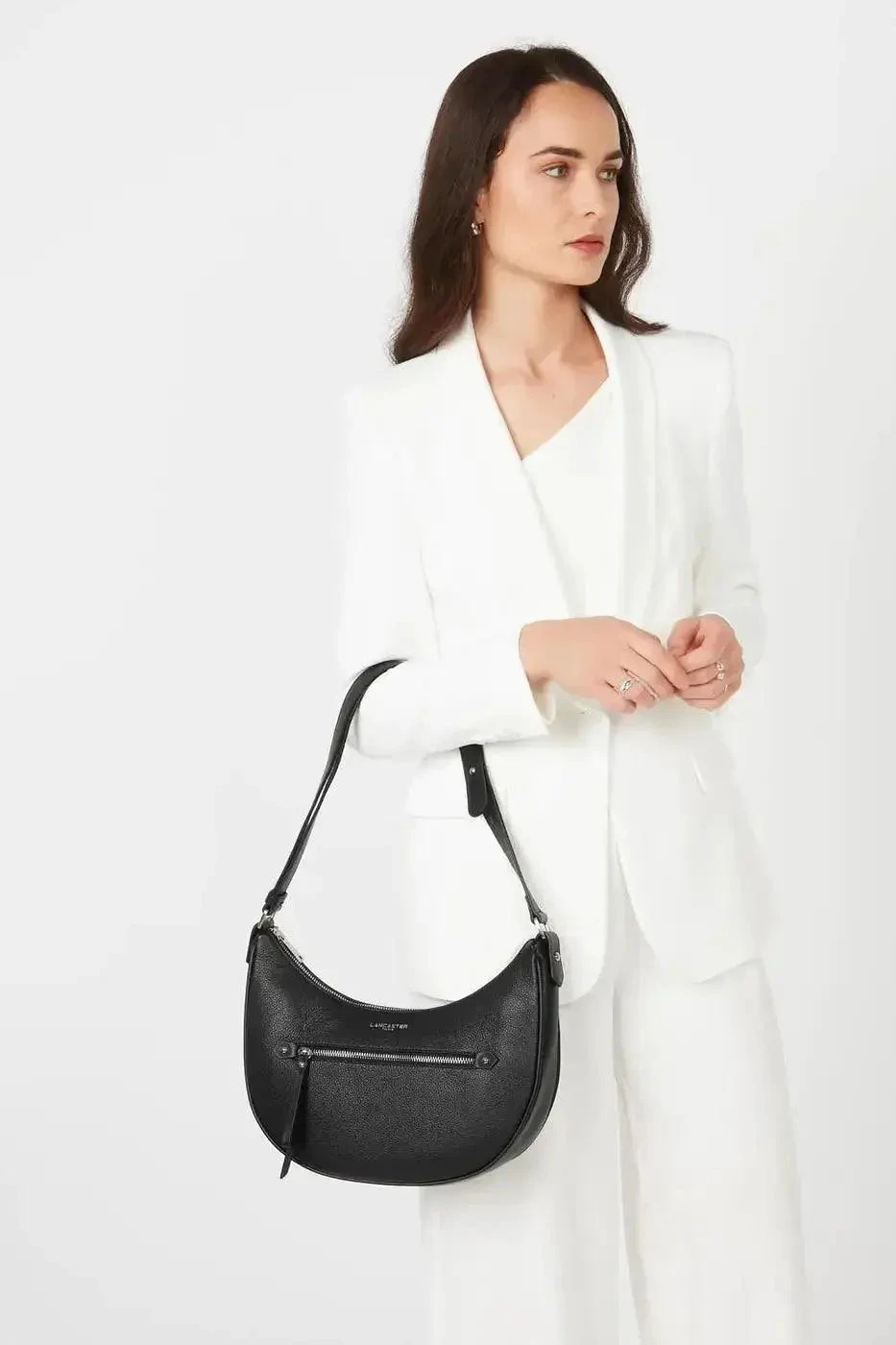 Lancaster Firenze : Le Sac Hobo Idéal Pour La Femme Moderne 4 Lancaster Firenze : Le Sac Hobo Idéal Pour La Femme Moderne – Image 2