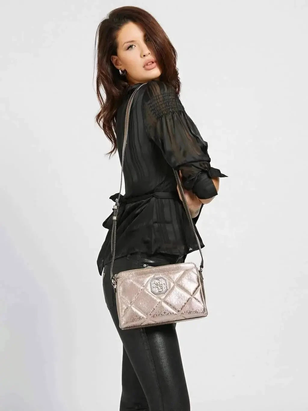 Sac Bandoulière Guess Dilla Logo 4G 4 Sac Bandoulière Guess Dilla Logo 4G – Image 2