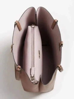 Sac Cabas Guess Alby 19 Sac Cabas Guess Alby -Mode Sacs Magasin Sac cabas Guess Alby Guess 22697748