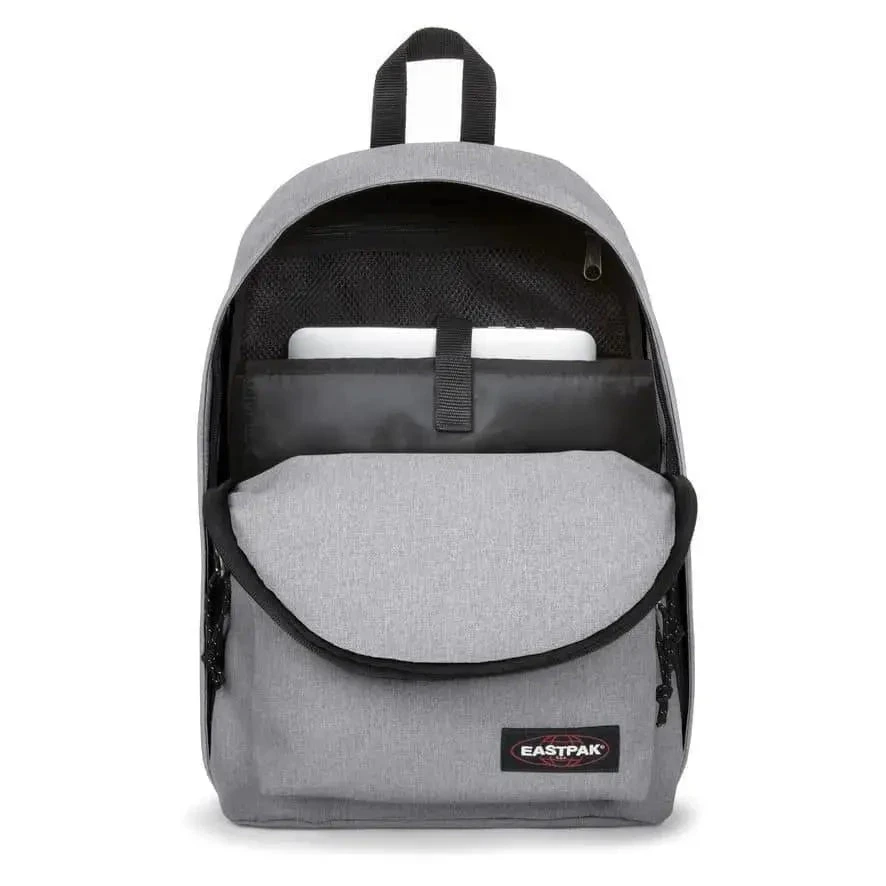 Sac à Dos Eastpak Out Of Office Sunday Grey 4 Sac à Dos Eastpak Out Of Office Sunday Grey – Image 3